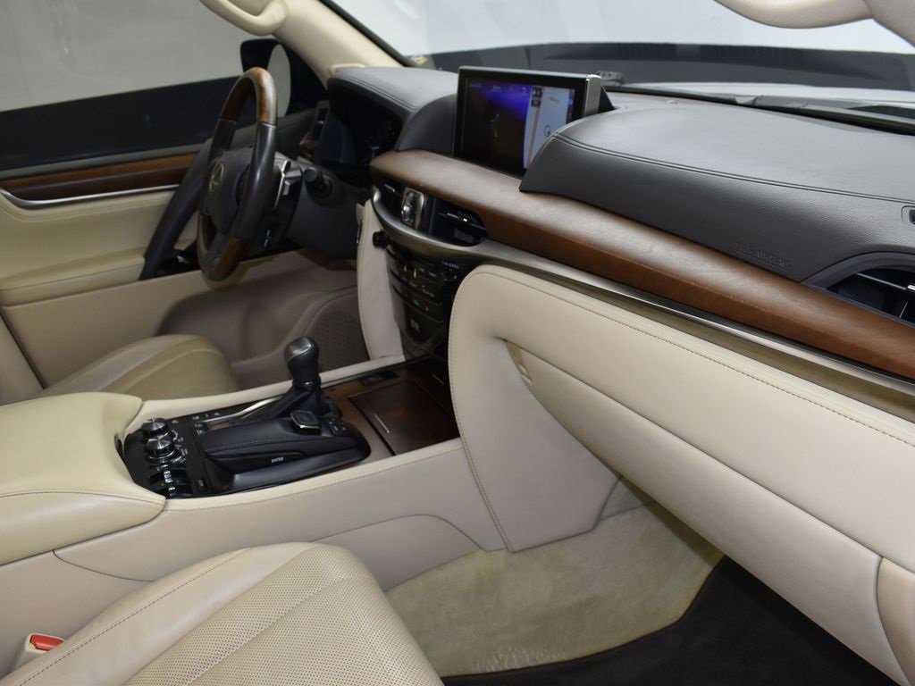 Used 2017 Lexus LX 570 570 image 26