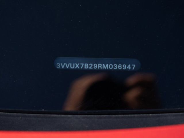 Certified 2024 Volkswagen Taos SE image 30