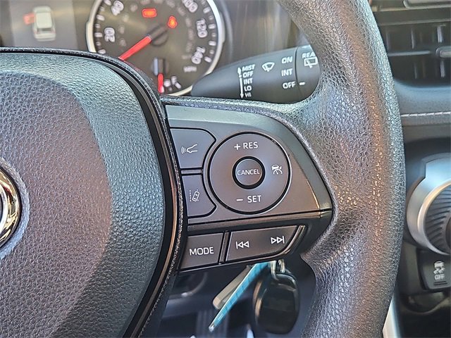 Used 2022 Toyota RAV4 LE image 20