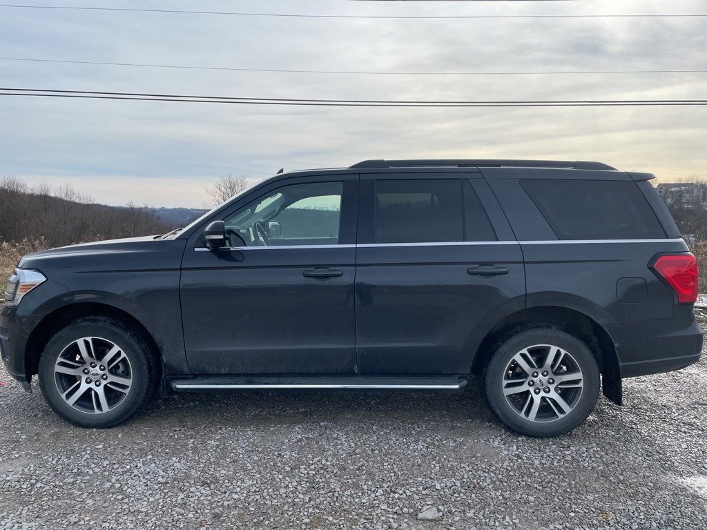 Used 2022 Ford Expedition XLT image 5