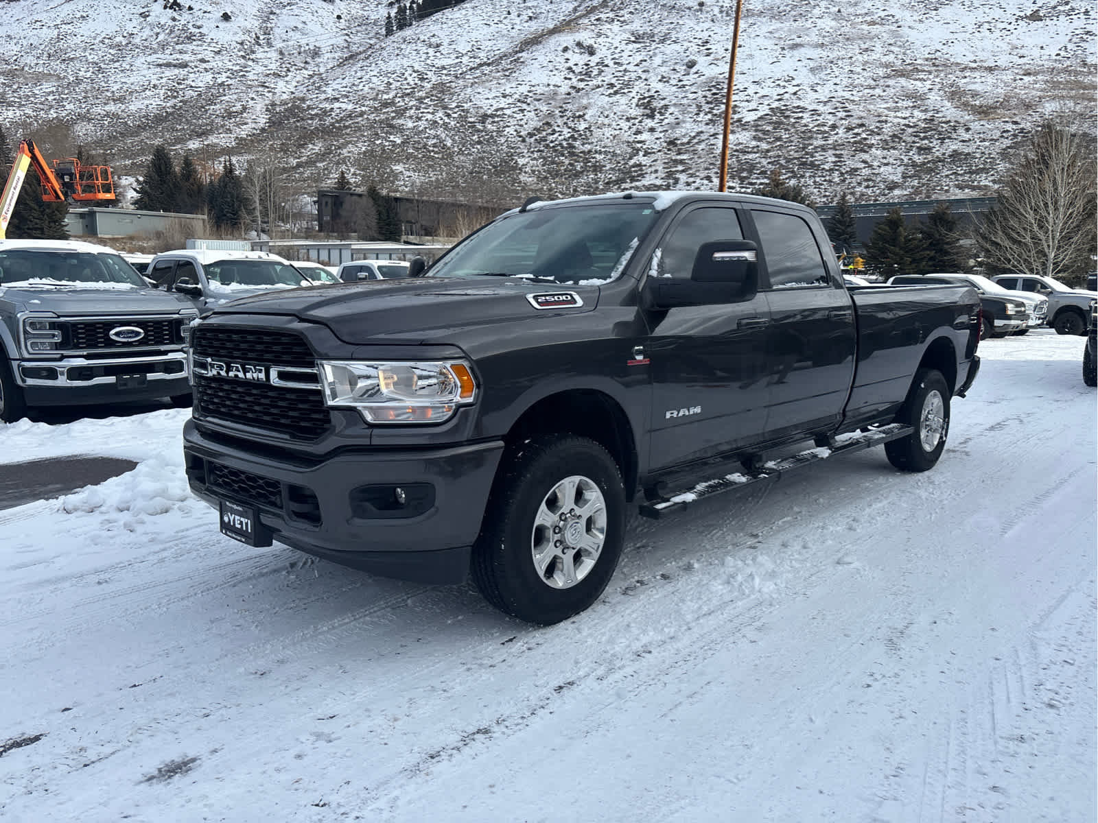 Used 2024 RAM 2500 Big Horn w/ Sport Appearance Package image 2