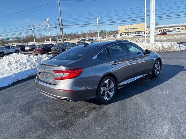 Used 2018 Honda Accord Touring image 8