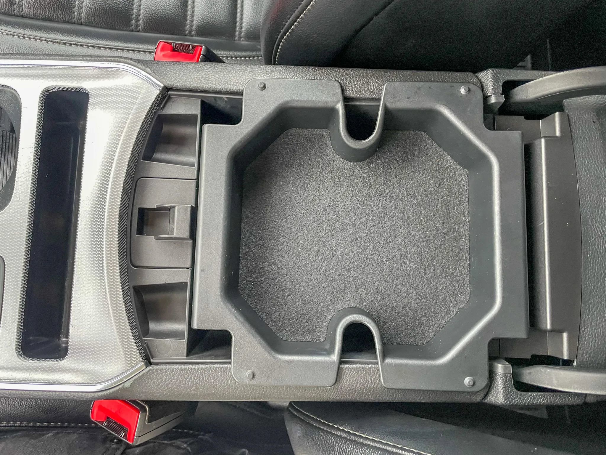 Used 2021 Ford Edge SEL w/ Cargo Accessory Package image 26