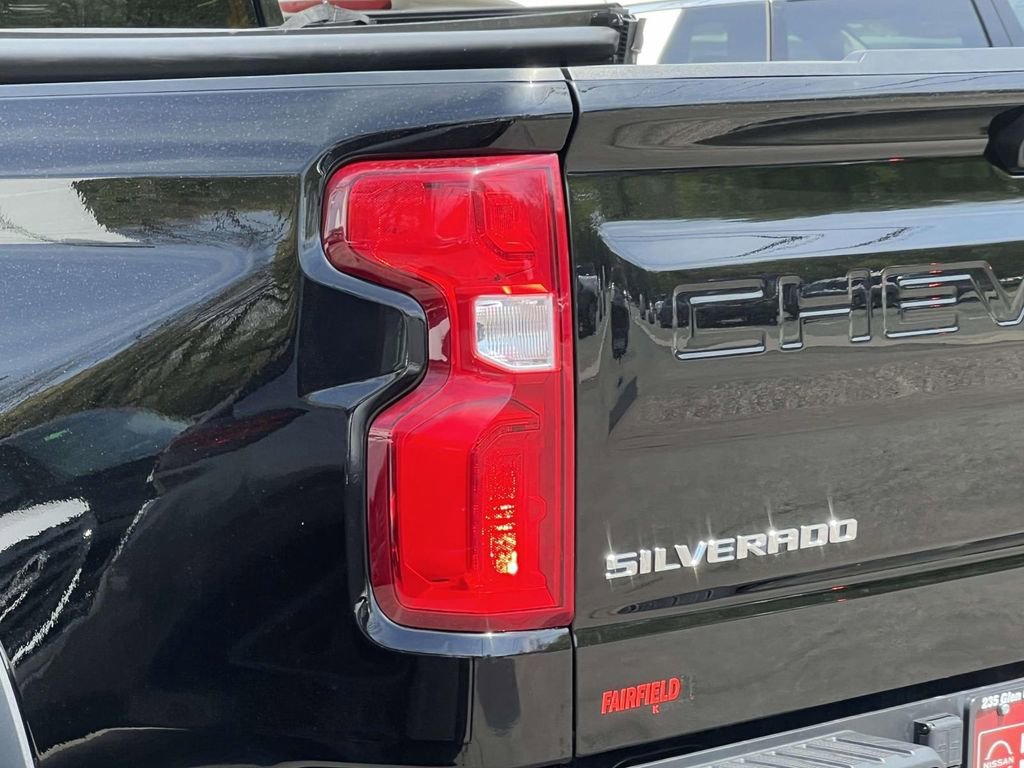 Used 2024 Chevrolet Silverado 1500 ZR2 AWD/4WD image 9