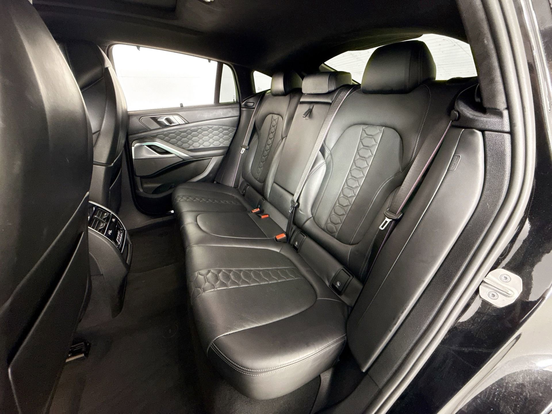 Used 2021 BMW X6 M AWD/4WD image 19