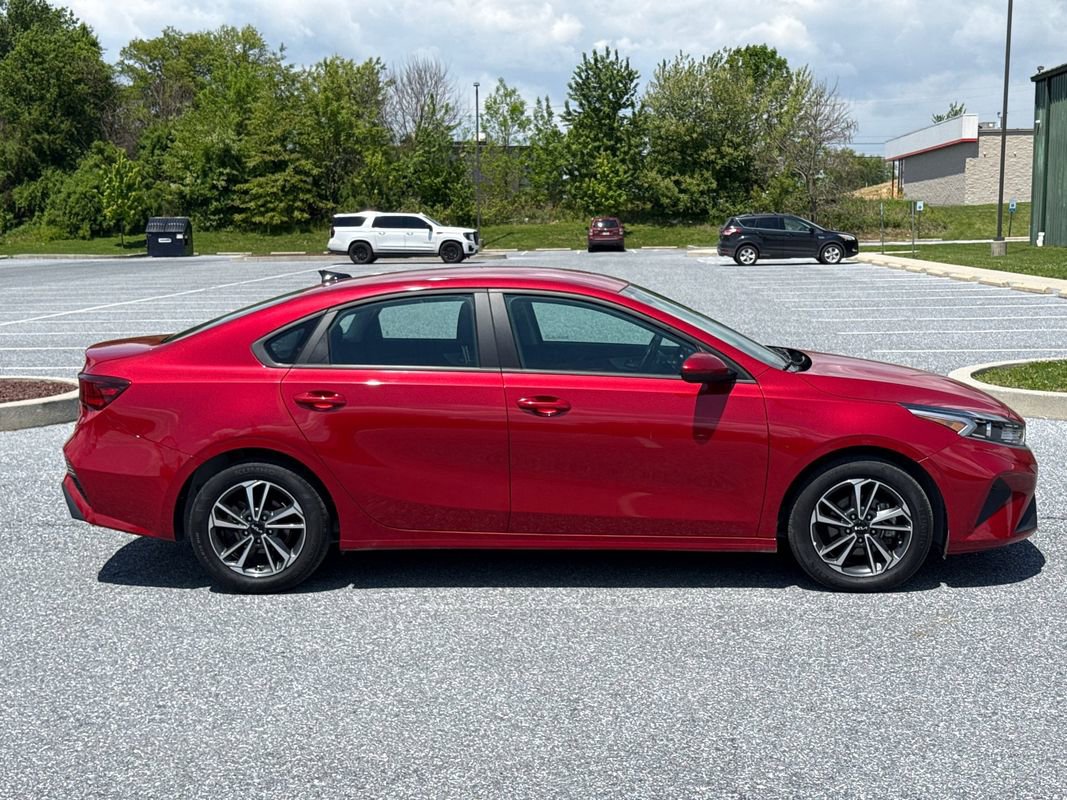 Used 2024 Kia Forte LXS FWD image 8