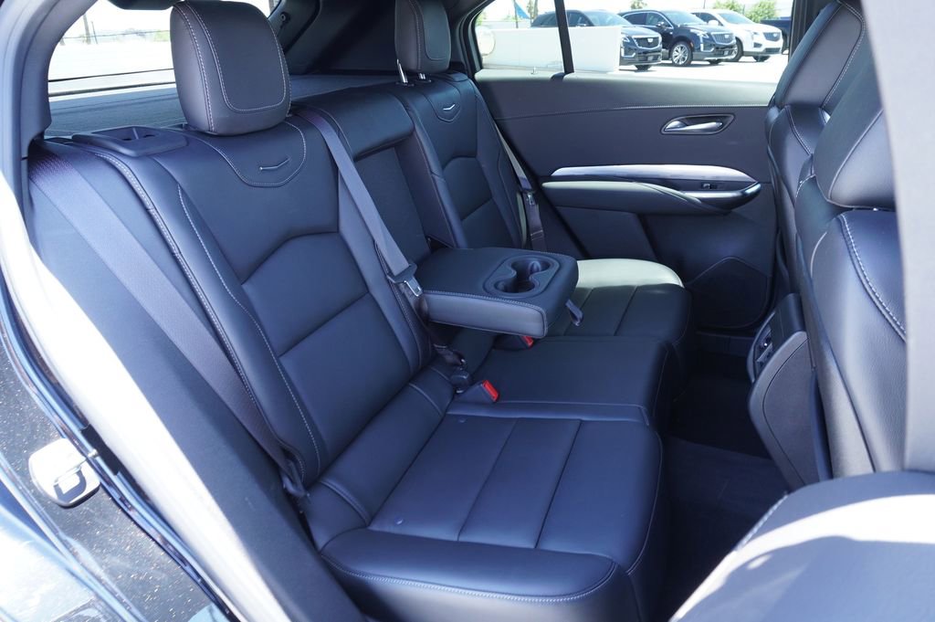 Used 2024 Cadillac XT4 Premium Luxury w/ Cold Weather Package FWD image 9