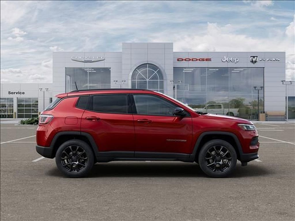New 2026 Jeep Compass Latitude AWD/4WD image 21