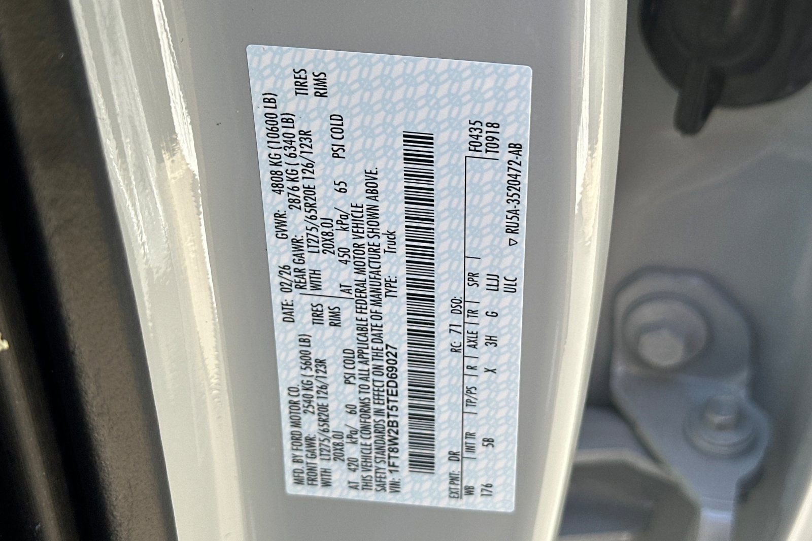 New 2026 Ford F250 Lariat w/ Black Appearance Package image 28