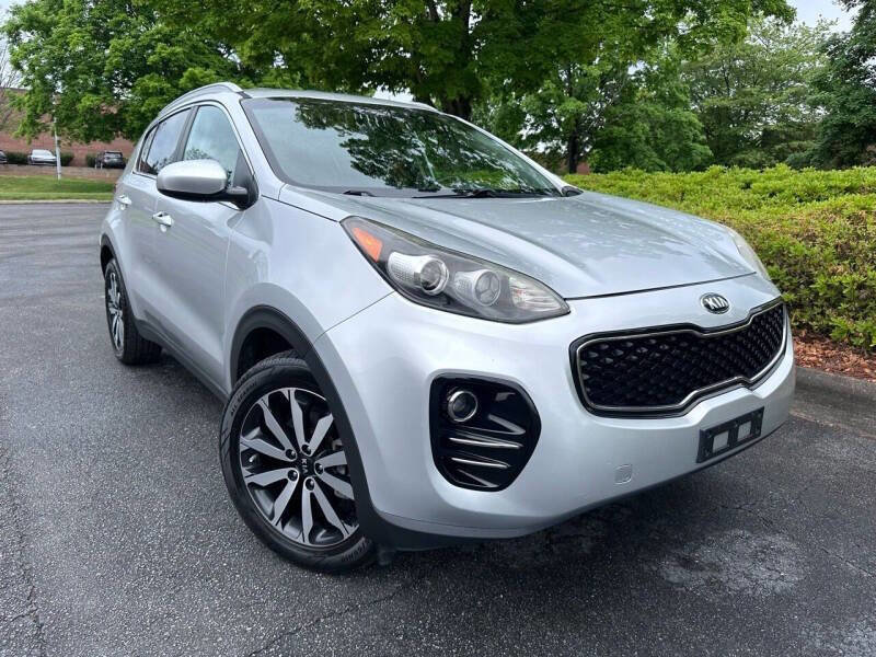 Used 2017 Kia Sportage EX image 2