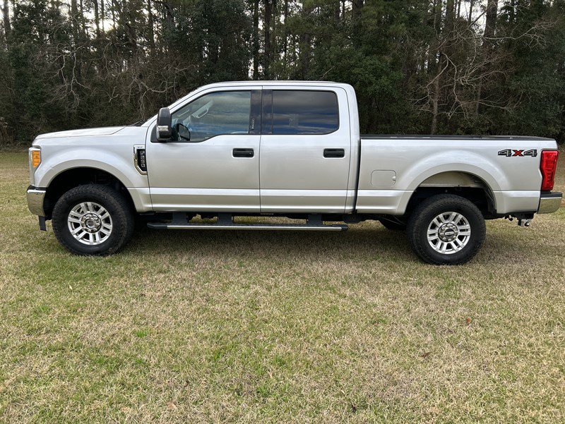 Used 2017 Ford F250 XLT w/ XLT Value Package image 14