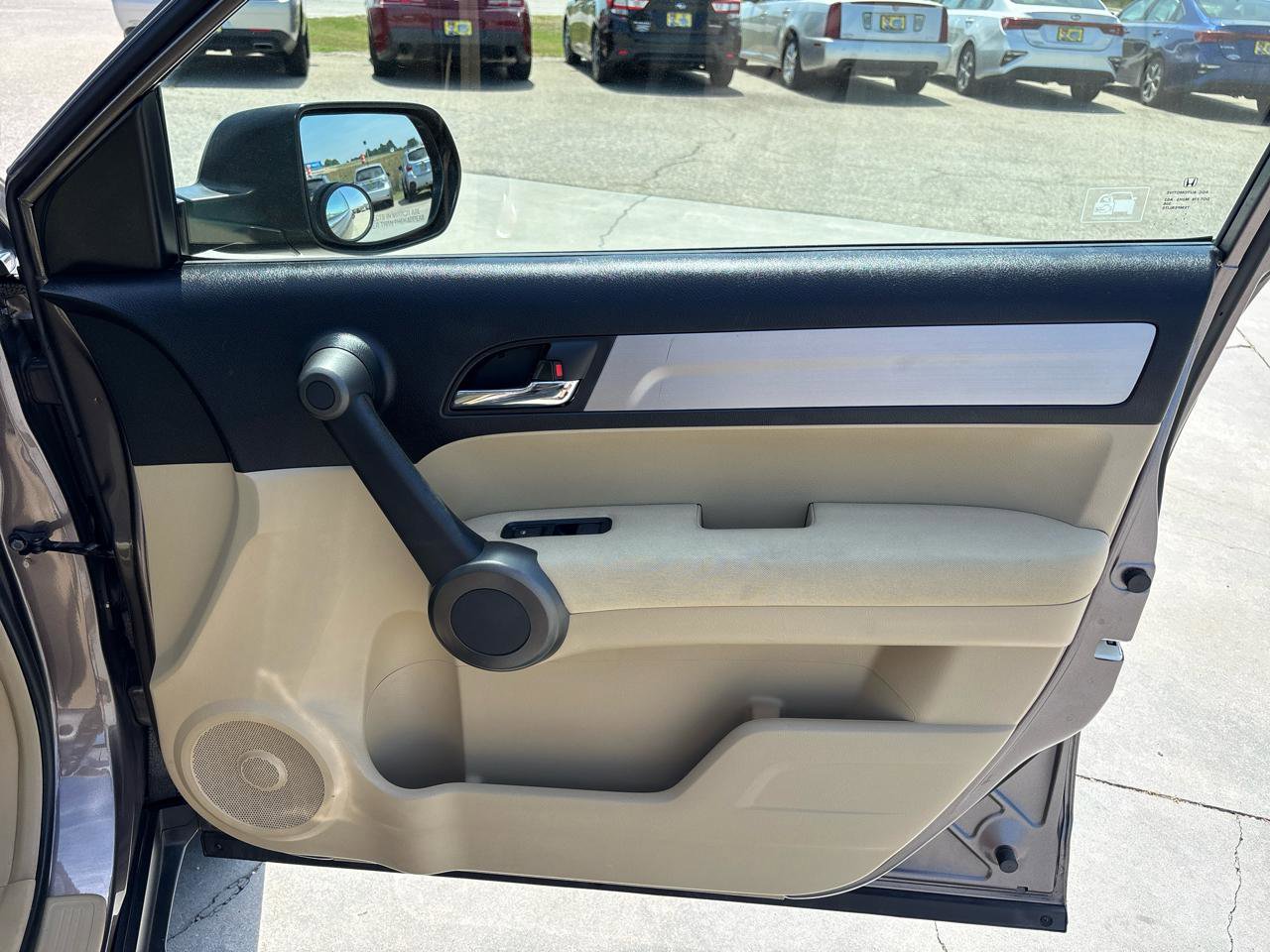 Used 2011 Honda CR-V LX image 24