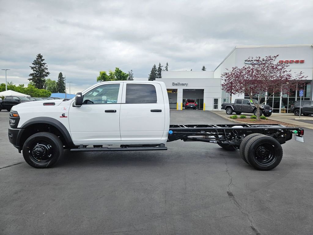 New 2026 RAM 5500 Tradesman AWD/4WD image 3