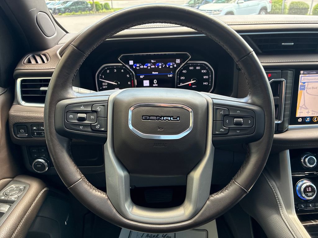 Used 2021 GMC Yukon Denali w/ Denali Premium Package AWD/4WD image 26