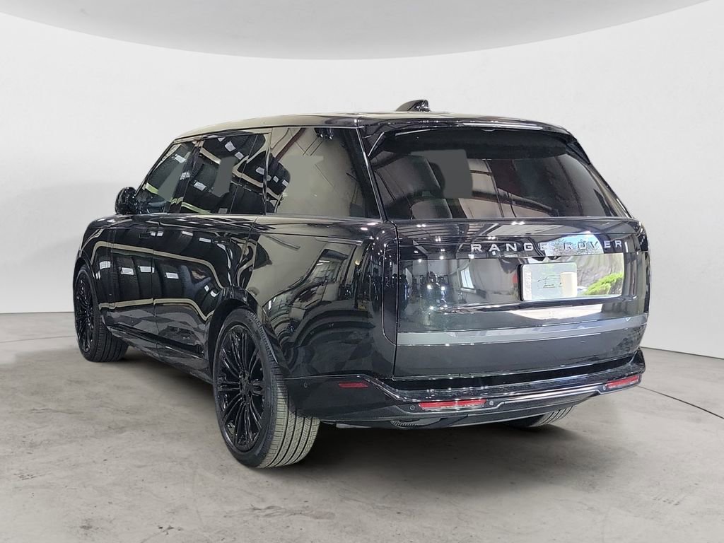 New 2026 Land Rover Range Rover Long Wheelbase SE AWD/4WD image 3