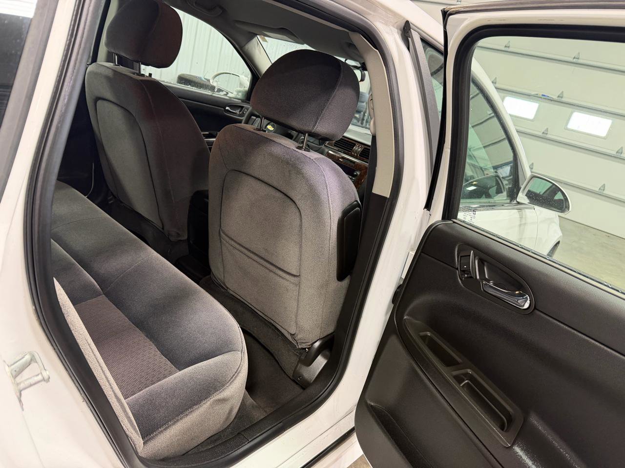 Used 2014 Chevrolet Impala Limited LS image 32