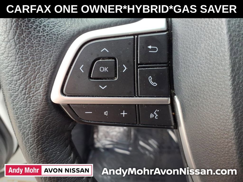 Used 2025 Toyota Sienna XLE FWD image 20