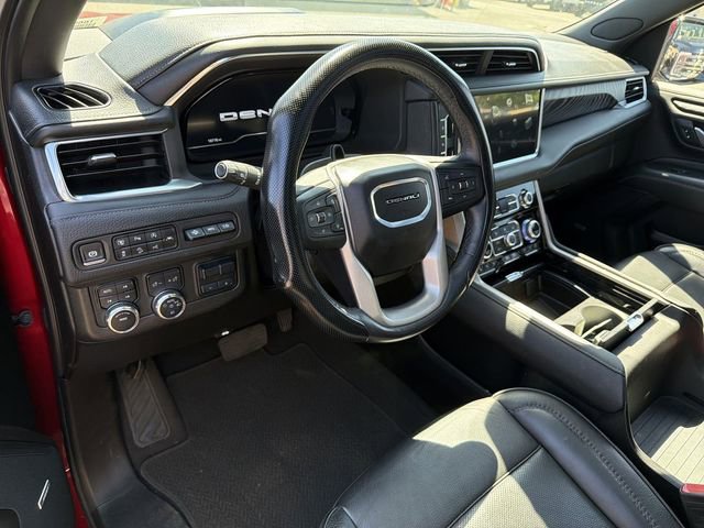 Used 2024 GMC Yukon Denali w/ Advanced Technology Package AWD/4WD image 6
