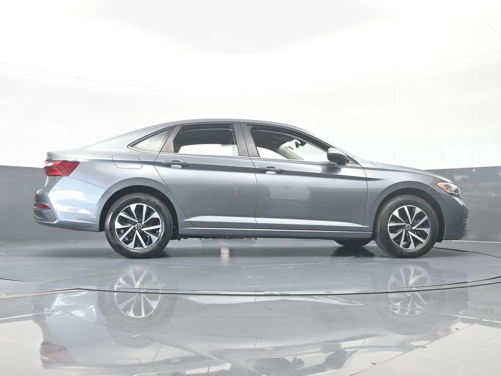 Used 2023 Volkswagen Jetta S image 60