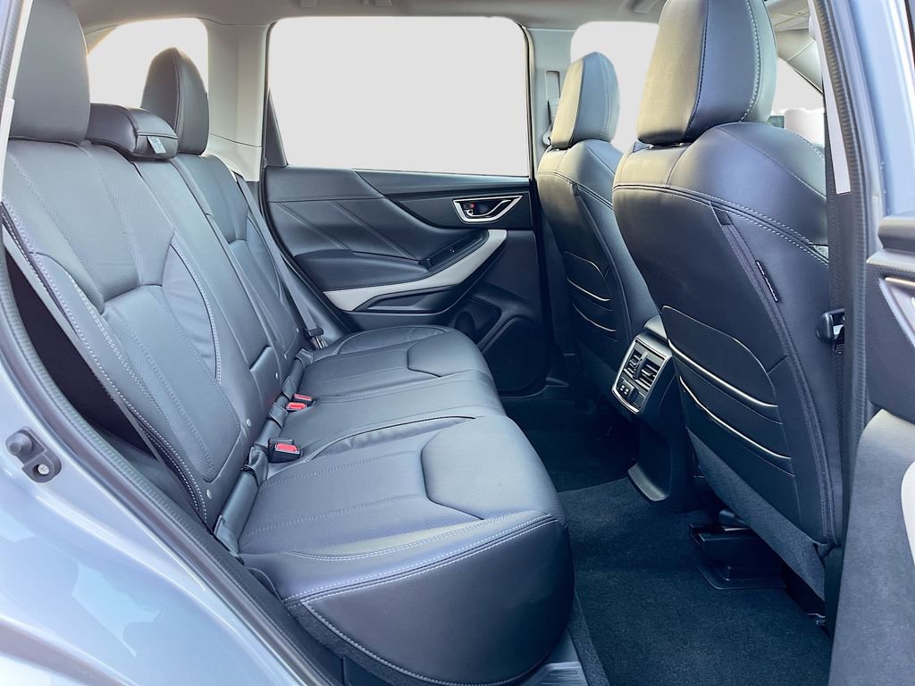 Used 2024 Subaru Forester Limited image 27