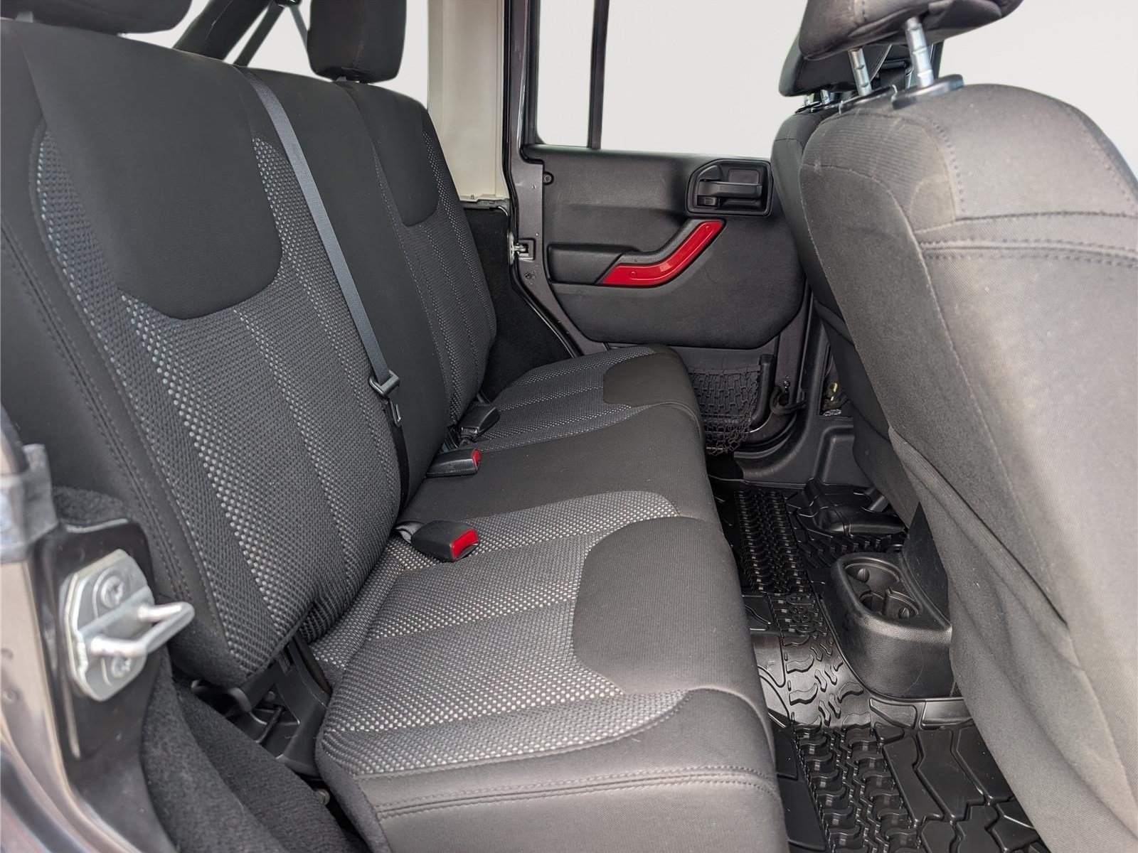 Used 2016 Jeep Wrangler Unlimited Sport AWD/4WD image 12