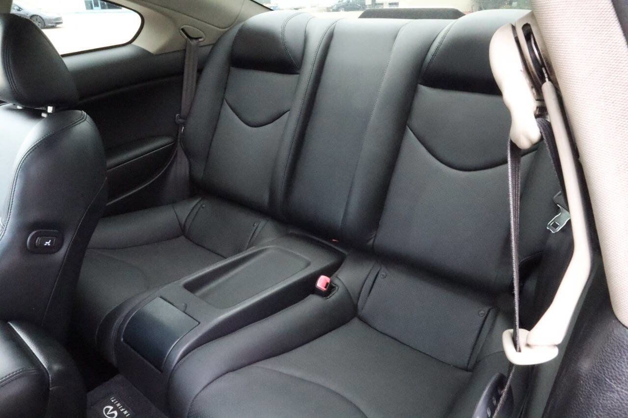 Used 2014 INFINITI Q60 Journey w/ Premium Package image 7