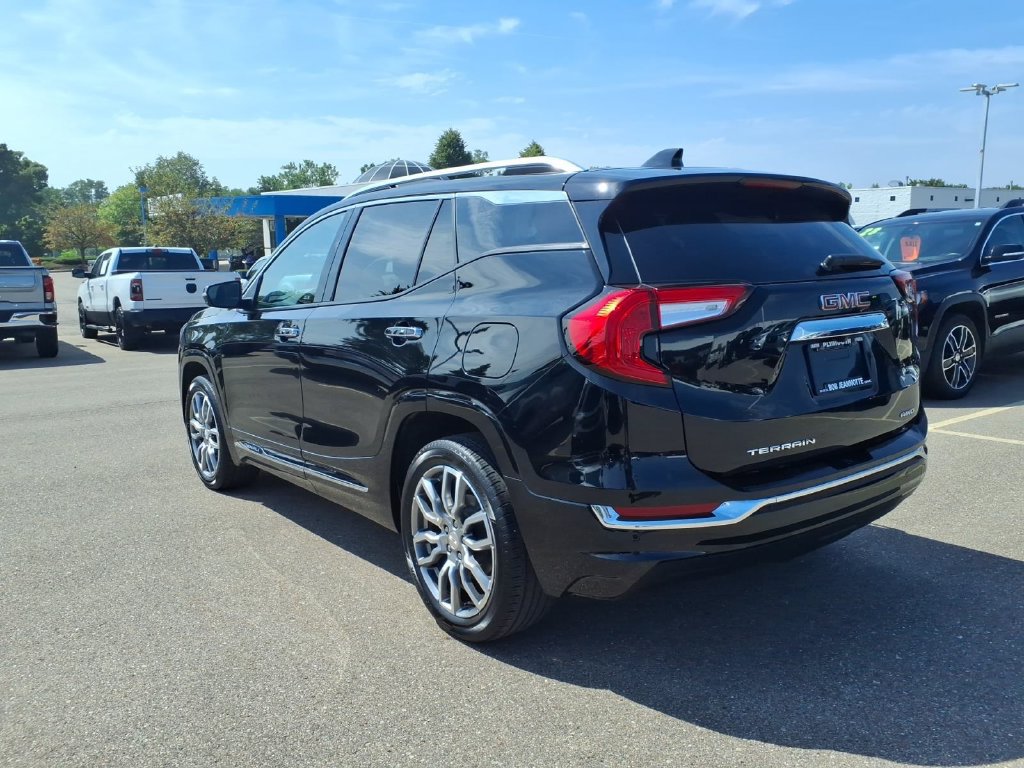 Used 2023 GMC Terrain Denali AWD/4WD image 7