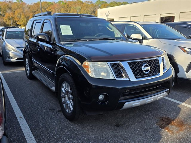 Used 2011 Nissan Pathfinder LE