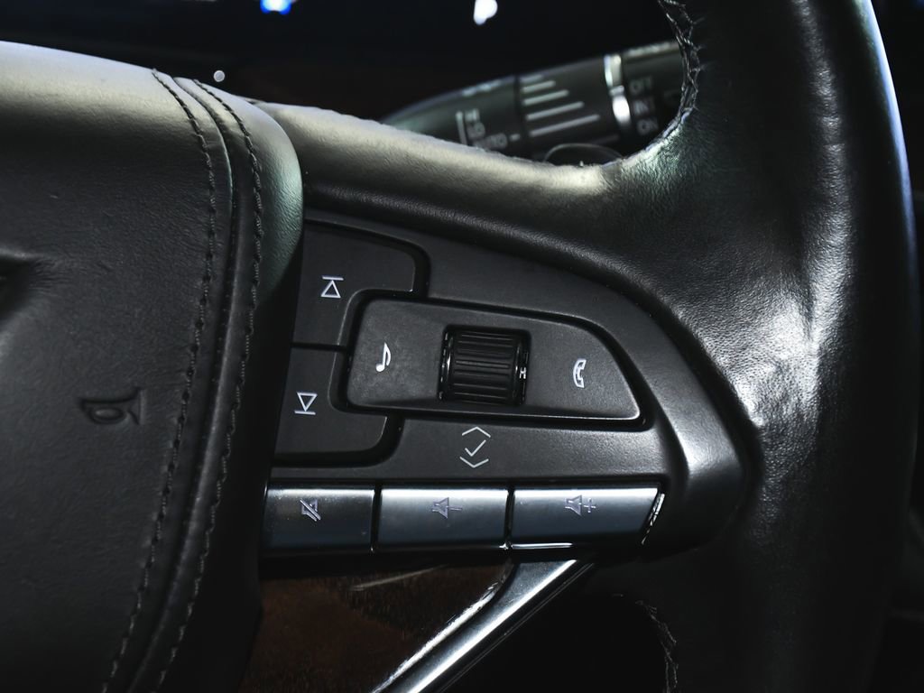 Used 2022 Cadillac Escalade Premium Luxury Platinum image 34