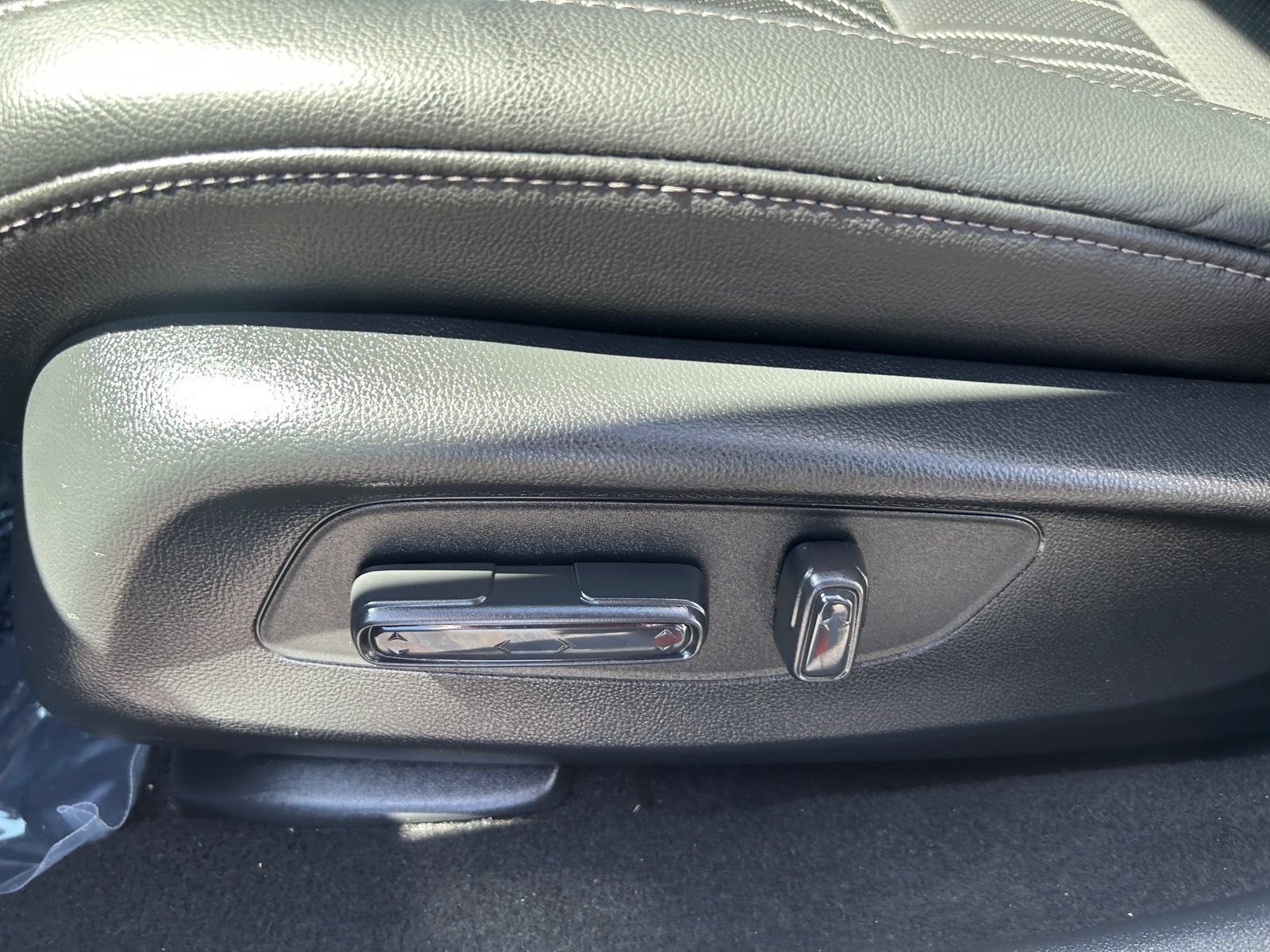 Used 2026 Honda HR-V EX-L image 22