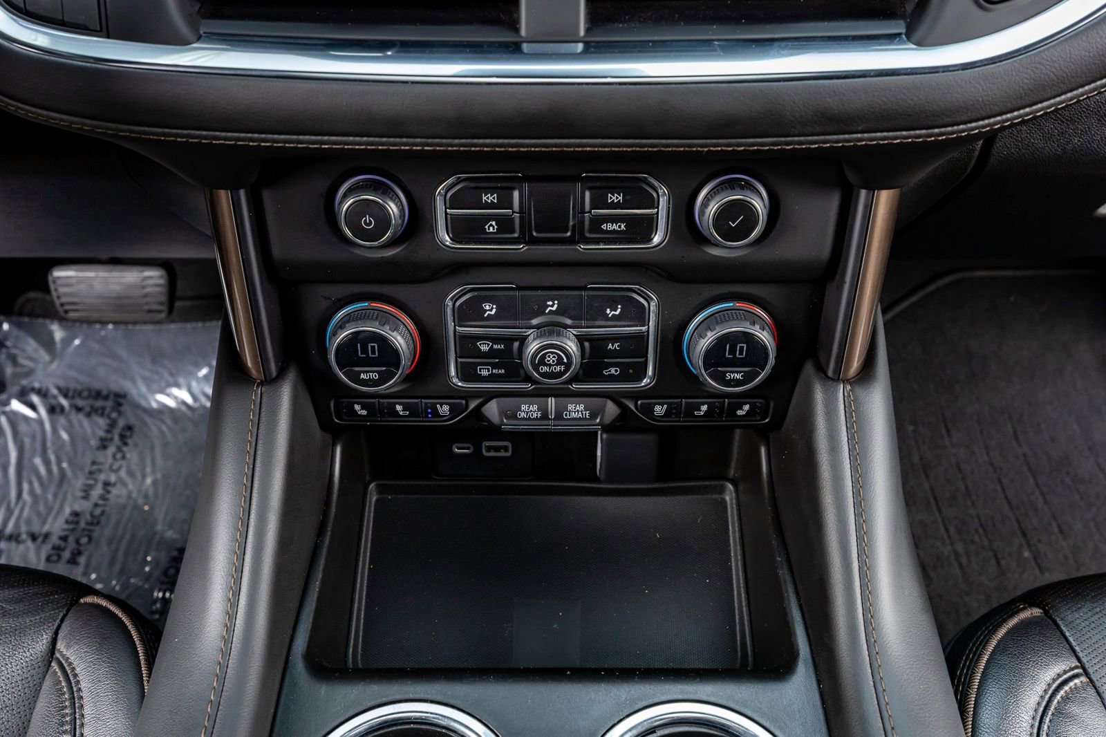 Used 2023 Chevrolet Tahoe High Country AWD/4WD image 27