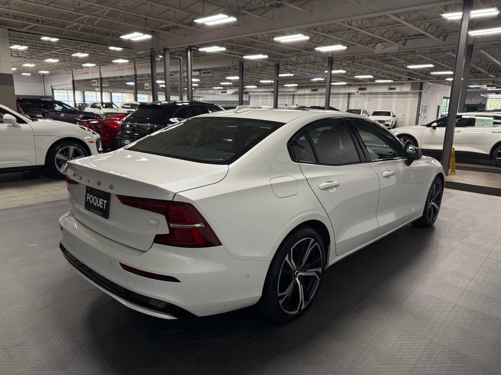 Used 2023 Volvo S60 T8 Ultimate AWD/4WD image 4
