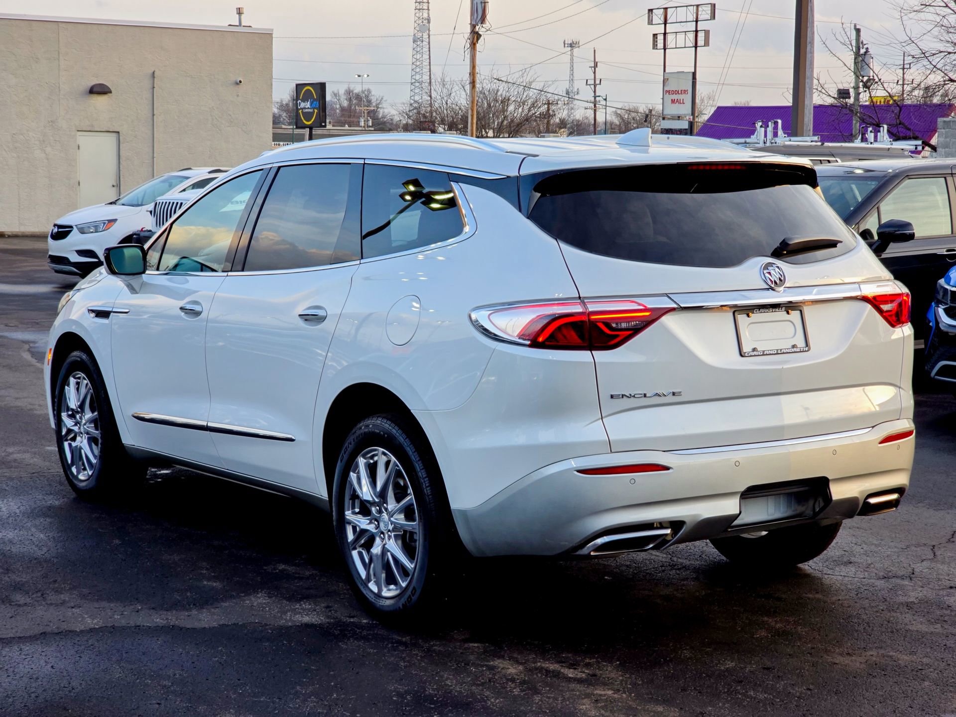 Used 2022 Buick Enclave Essence w/ Experience Buick Package image 15