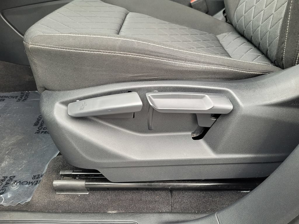 Used 2021 Volkswagen Atlas S FWD image 13