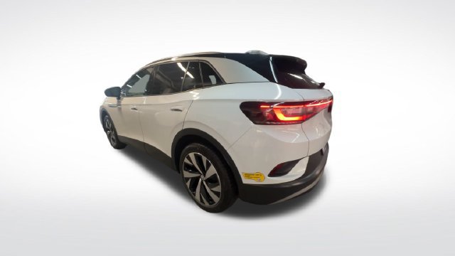 Certified 2022 Volkswagen ID.4 Pro S w/ Gradient Package AWD/4WD image 7
