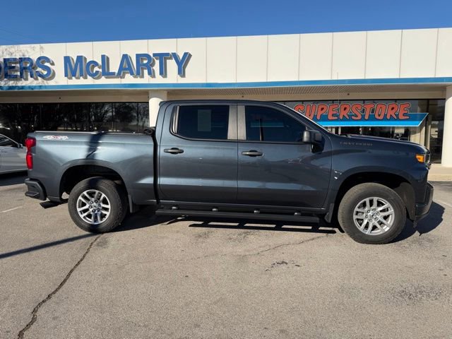Used 2021 Chevrolet Silverado 1500 Custom image 3