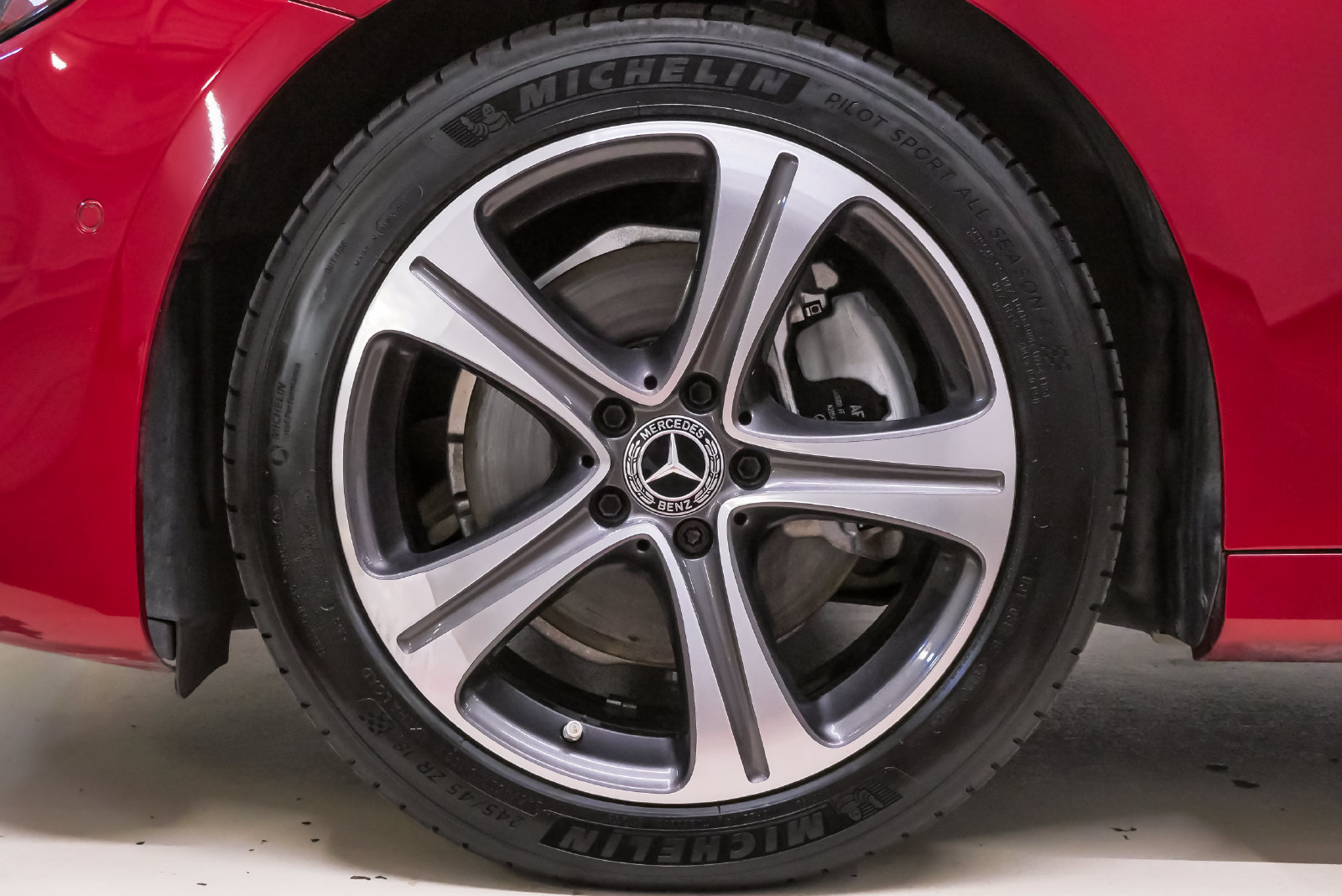 Used 2018 Mercedes-Benz E 300 4MATIC image 35