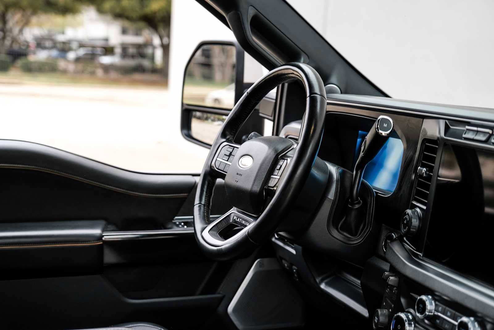 Used 2023 Ford F250 Platinum image 17