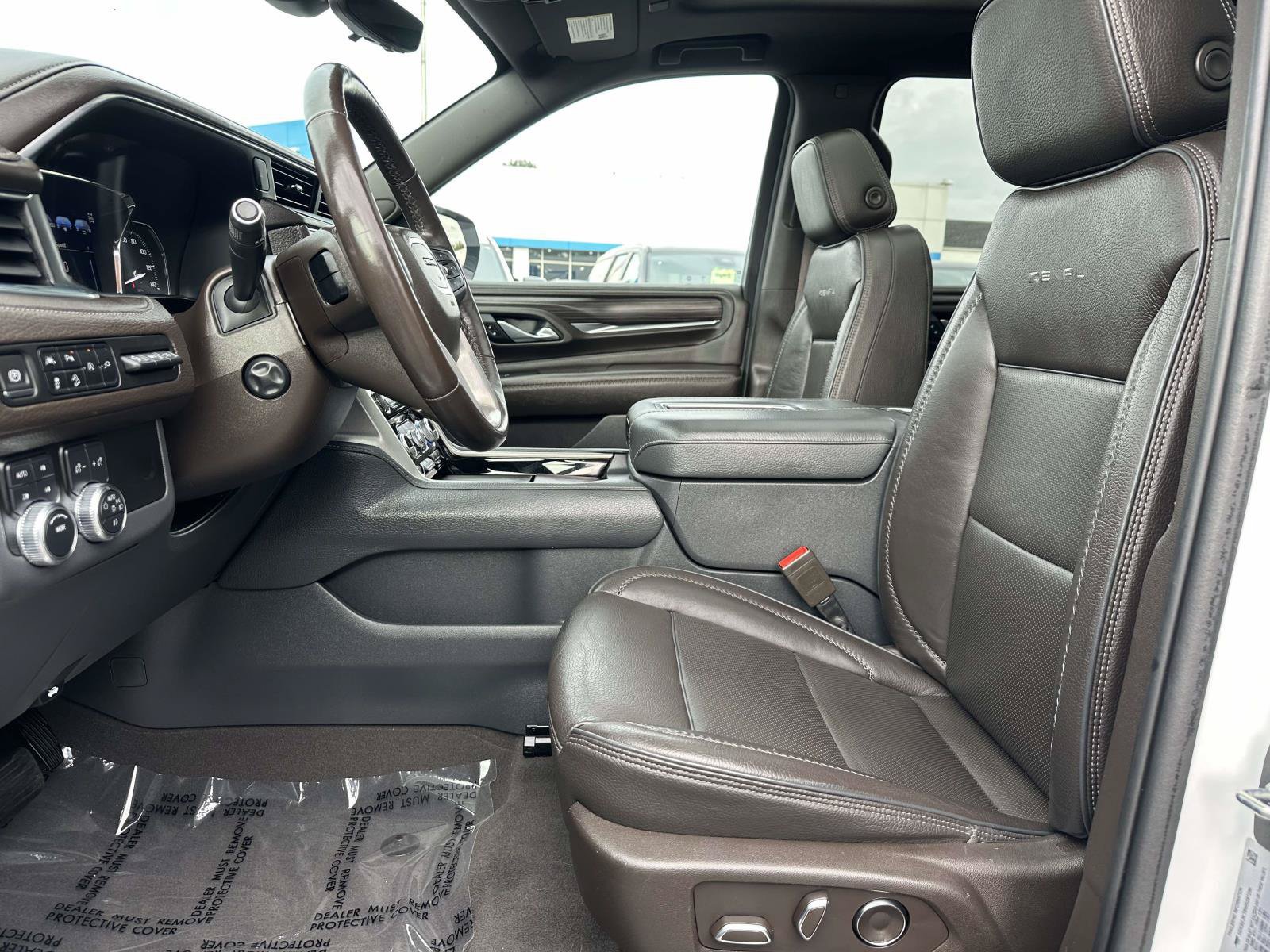 Used 2021 GMC Yukon XL Denali w/ Advanced Technology Package AWD/4WD image 22
