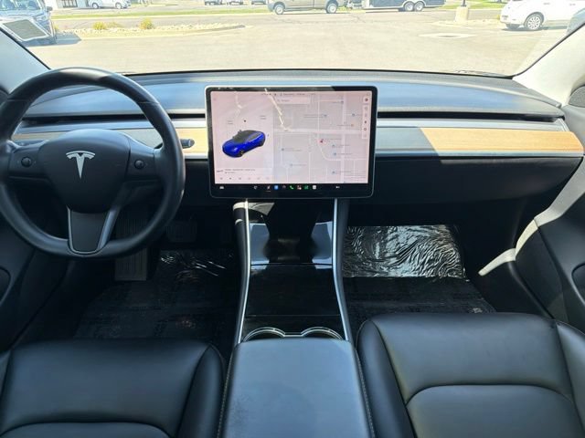 Used 2018 Tesla Model 3 Long Range RWD image 17