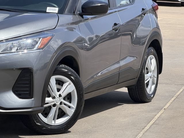 Used 2024 Nissan Kicks S FWD image 3