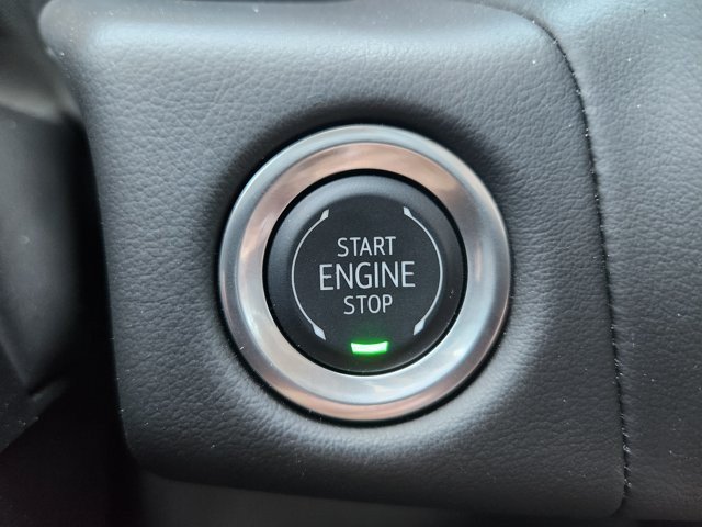 Used 2024 GMC Yukon AT4 w/ Technology Package AWD/4WD image 19
