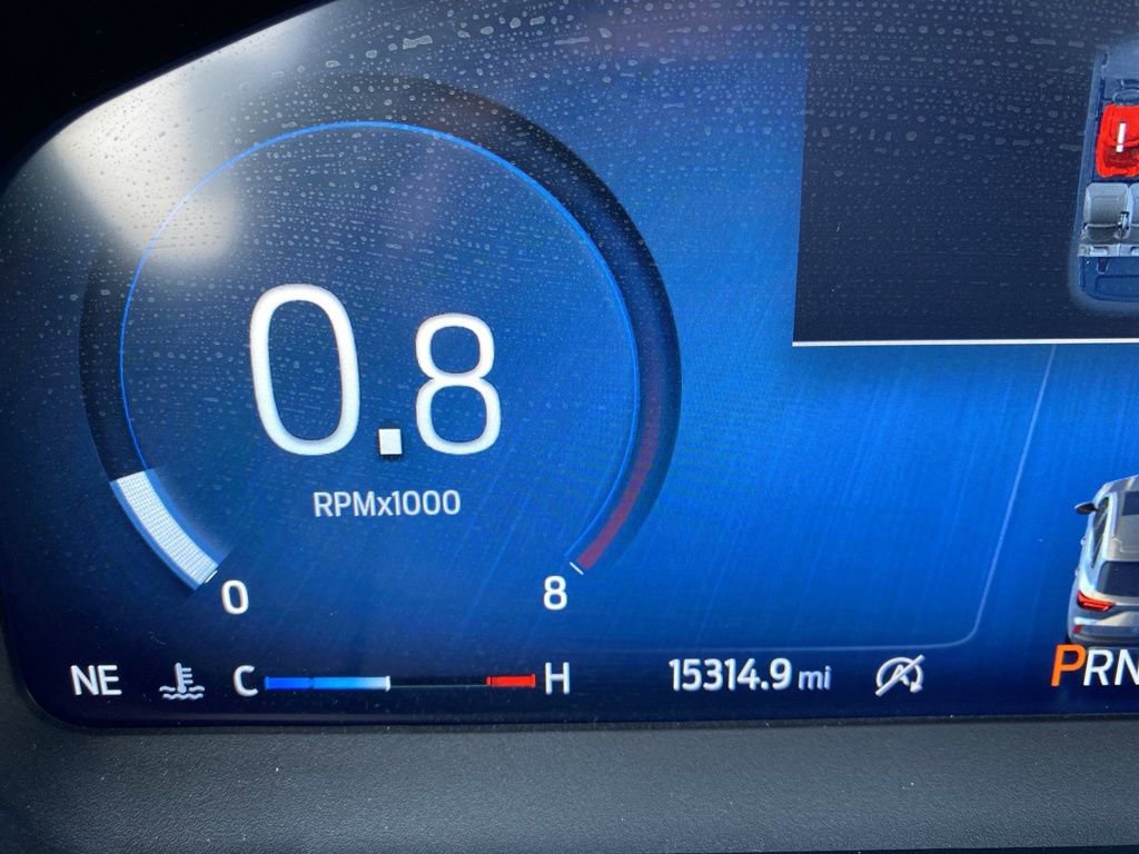 Used 2024 Ford Escape Platinum image 5