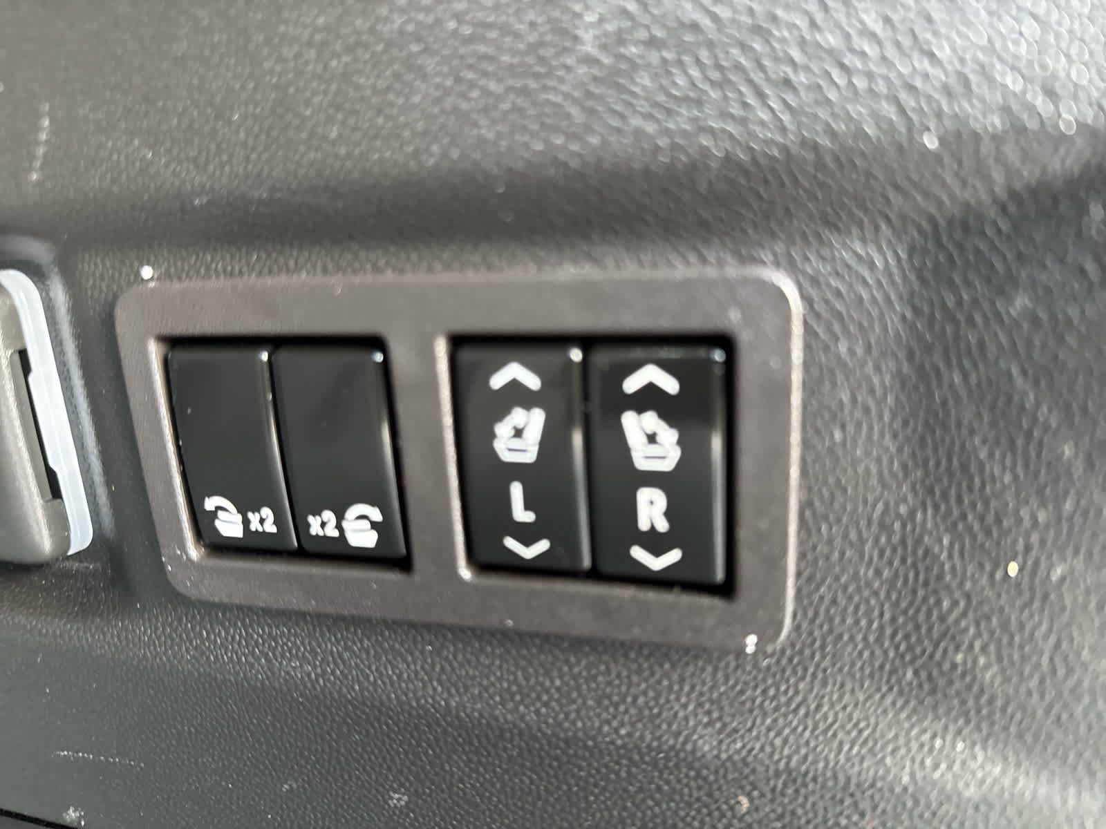 Used 2024 Chevrolet Tahoe Z71 w/ Z71 Off-Road Package image 18