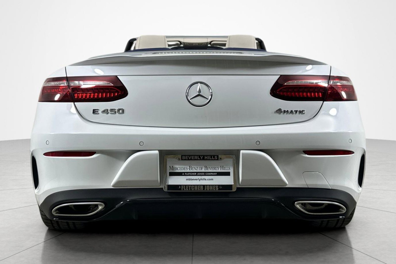 Used 2023 Mercedes-Benz E 450 4MATIC Cabriolet image 4