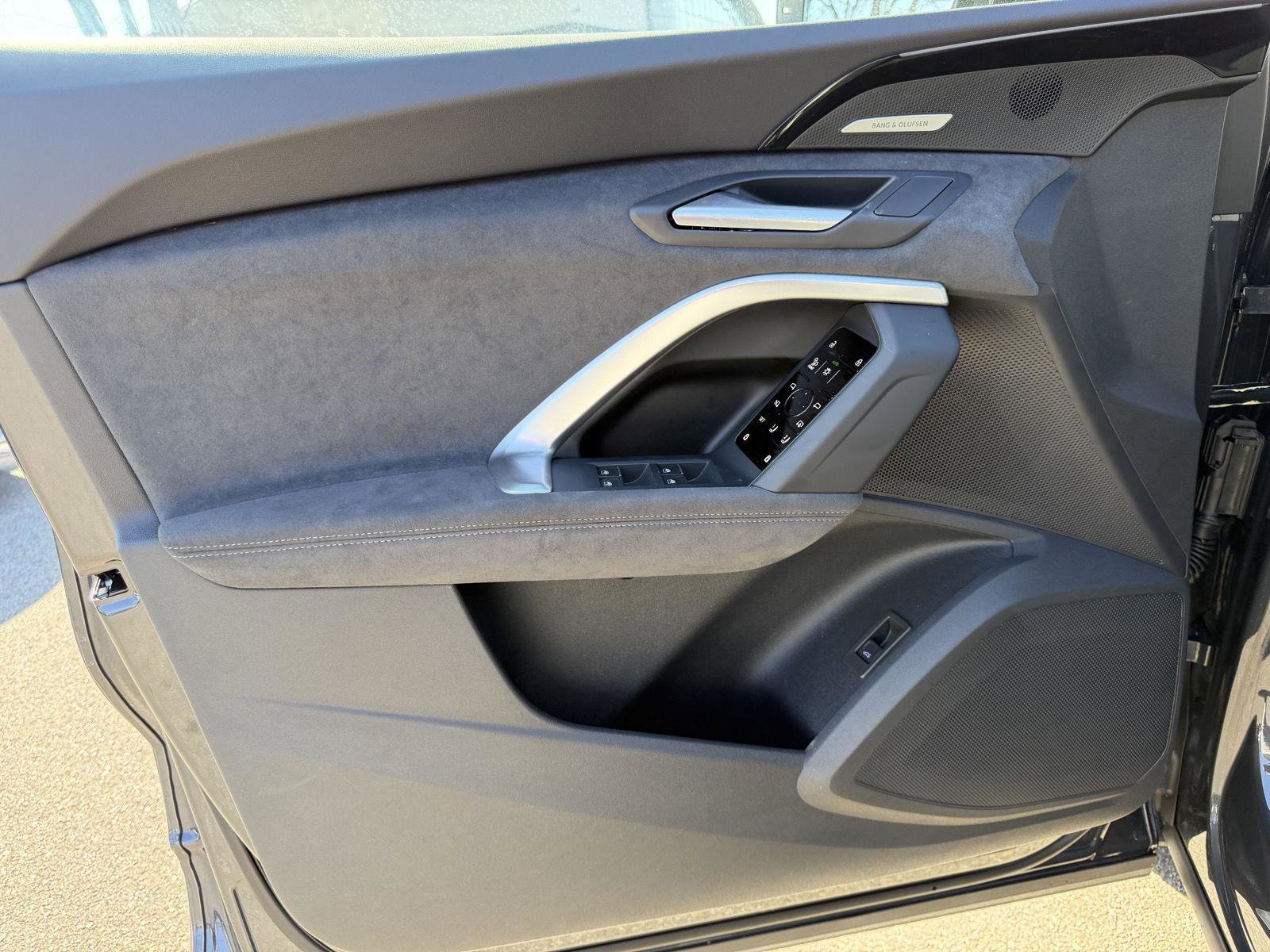 New 2025 Audi SQ5 Premium Plus image 12