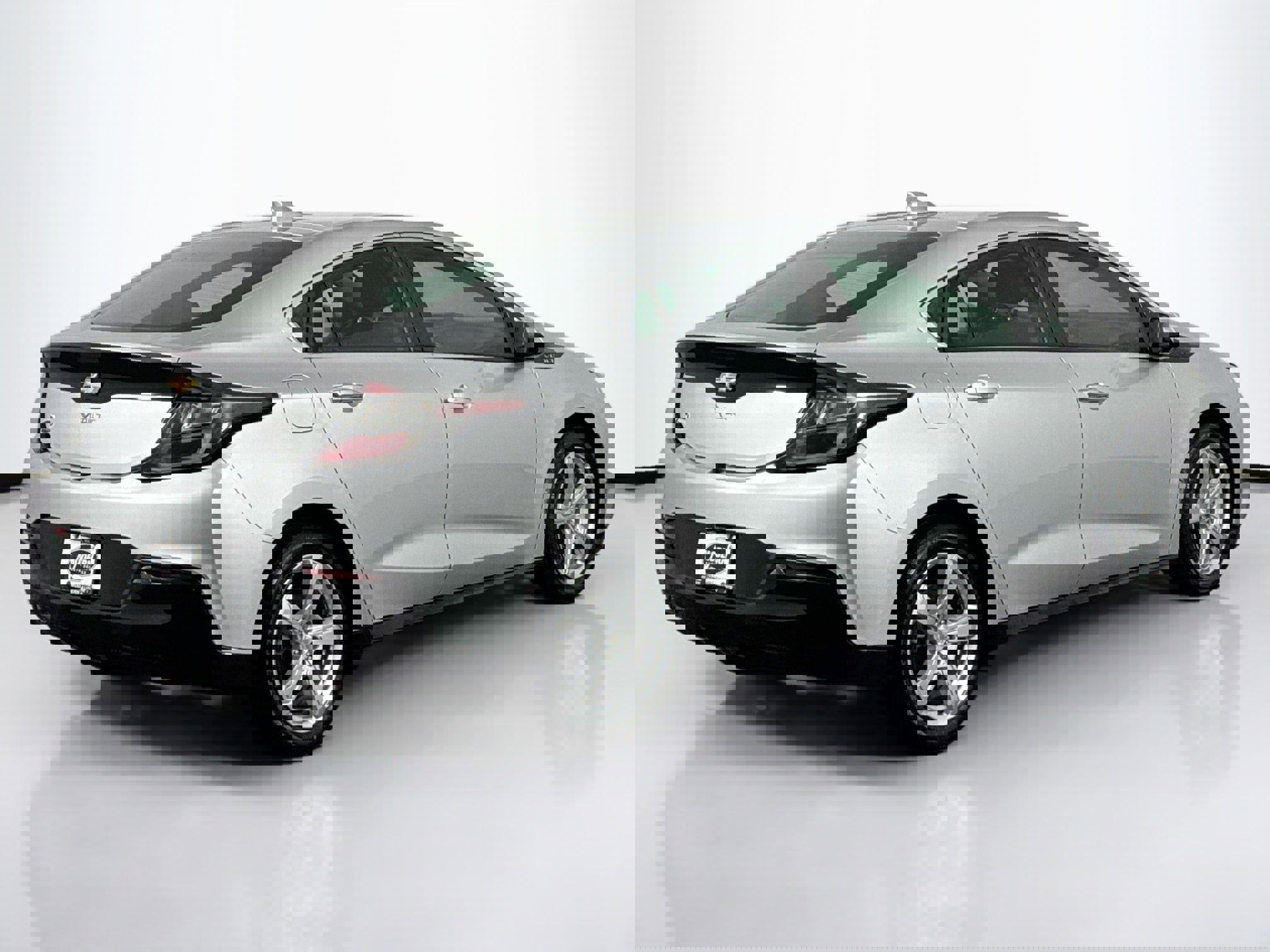 Used 2018 Chevrolet Volt LT image 11