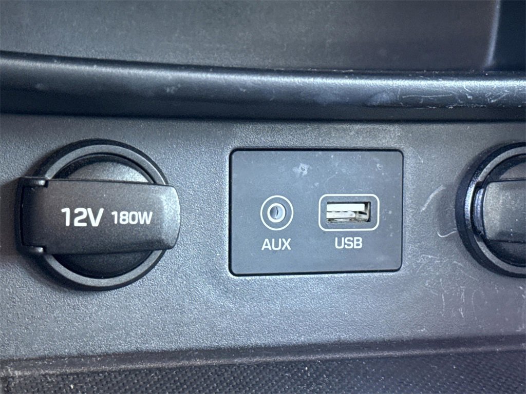 Used 2018 Hyundai Kona SE image 35