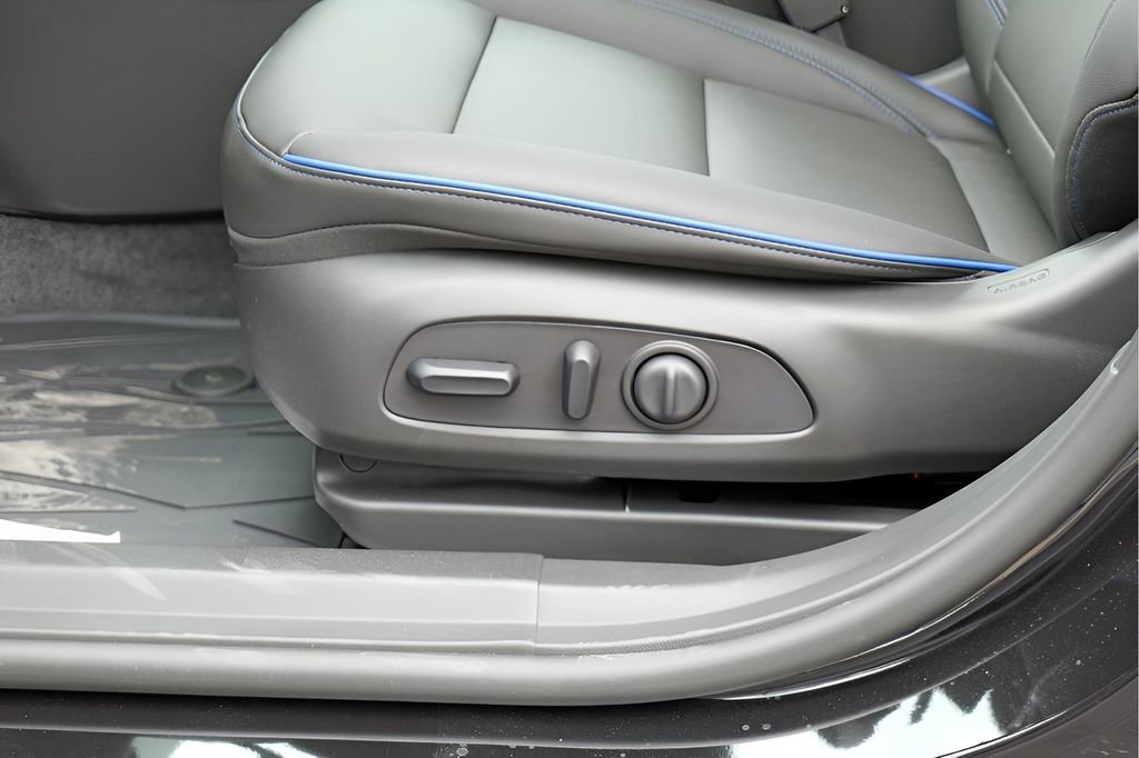 New 2026 Buick Envista Sport Touring w/ Convenience I Package image 21