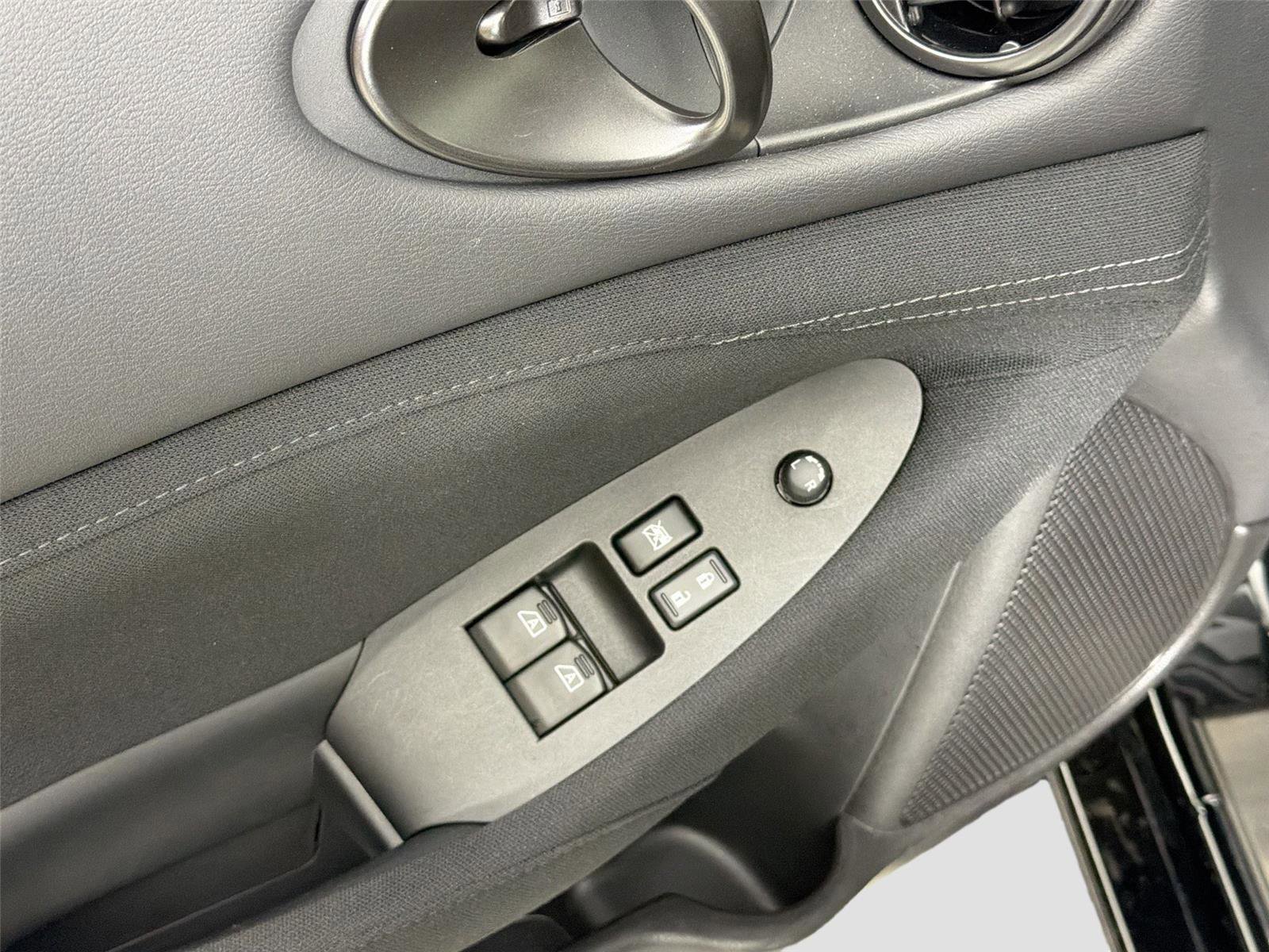 Used 2024 Nissan Z Sport w/ Floor Mat Package RWD image 18